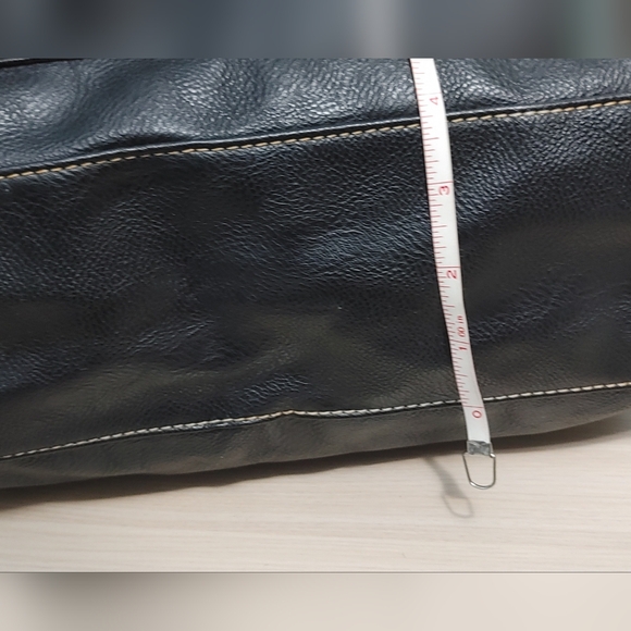 Kenneth Cole Black Leather Tote Bag - Picture 12 of 12